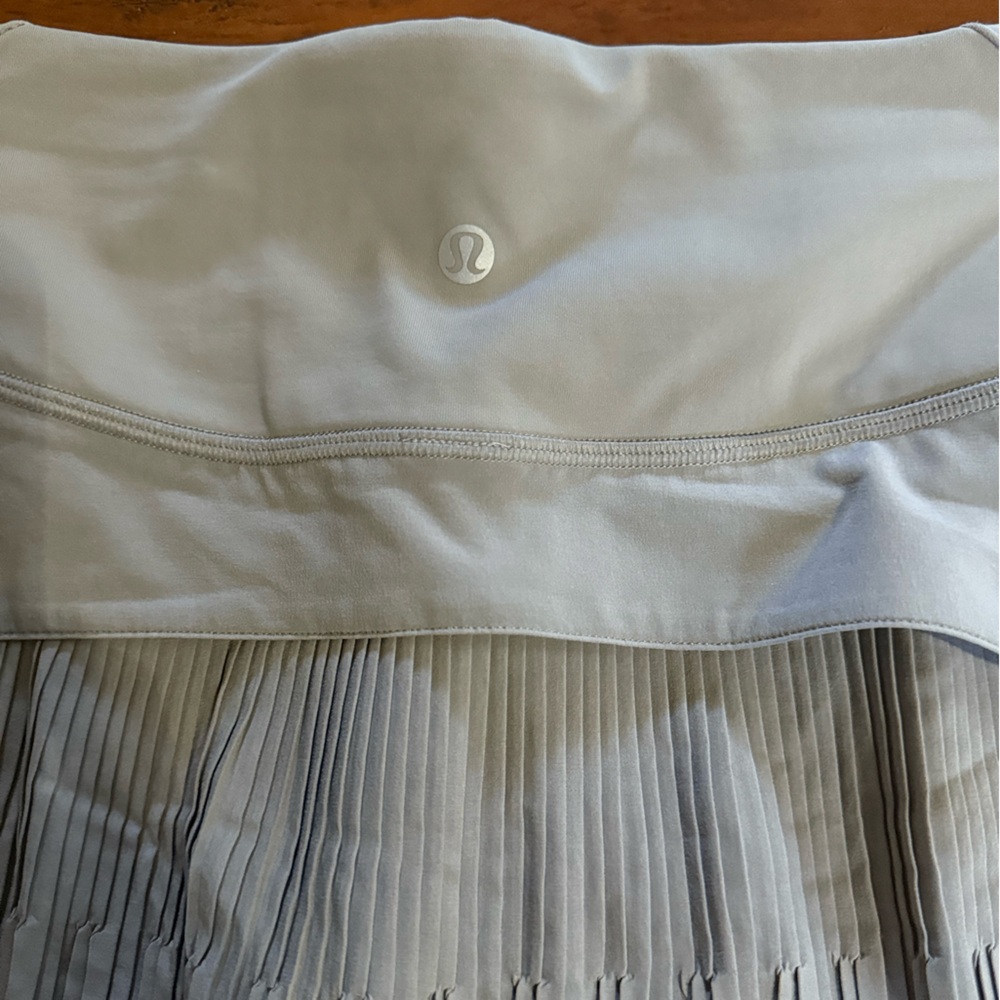 Lululemon Pleated HR Tennis Skirt Gull Grey 8 - Picture 8 of 9